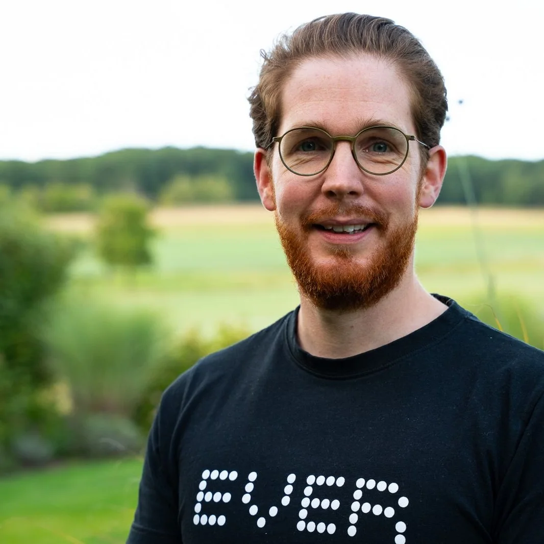 Portrait of Johannes Bracke, co-founder and managing director of EVER